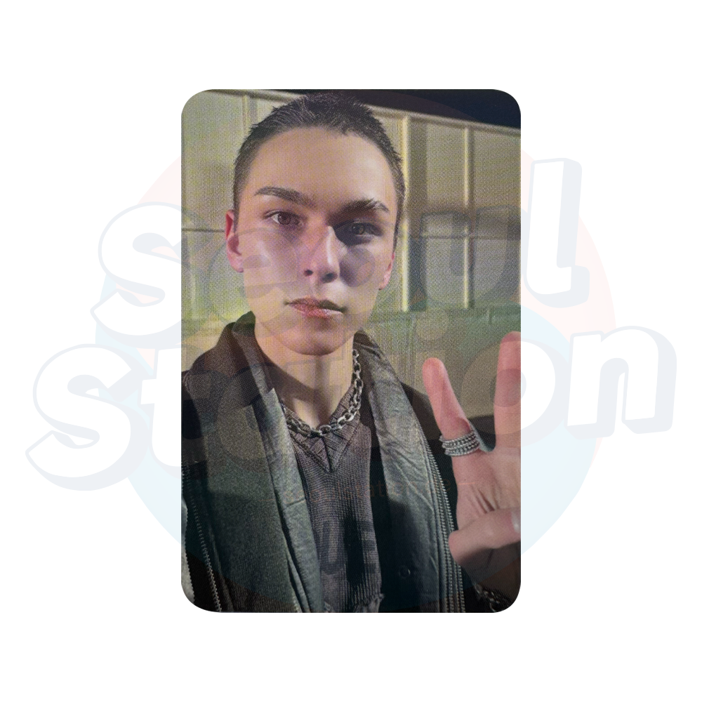 SEVENTEEN - HAPPY BURSTDAY - DAREDEVIL Ver. - FANPLEE Holo Photo Card  vernon