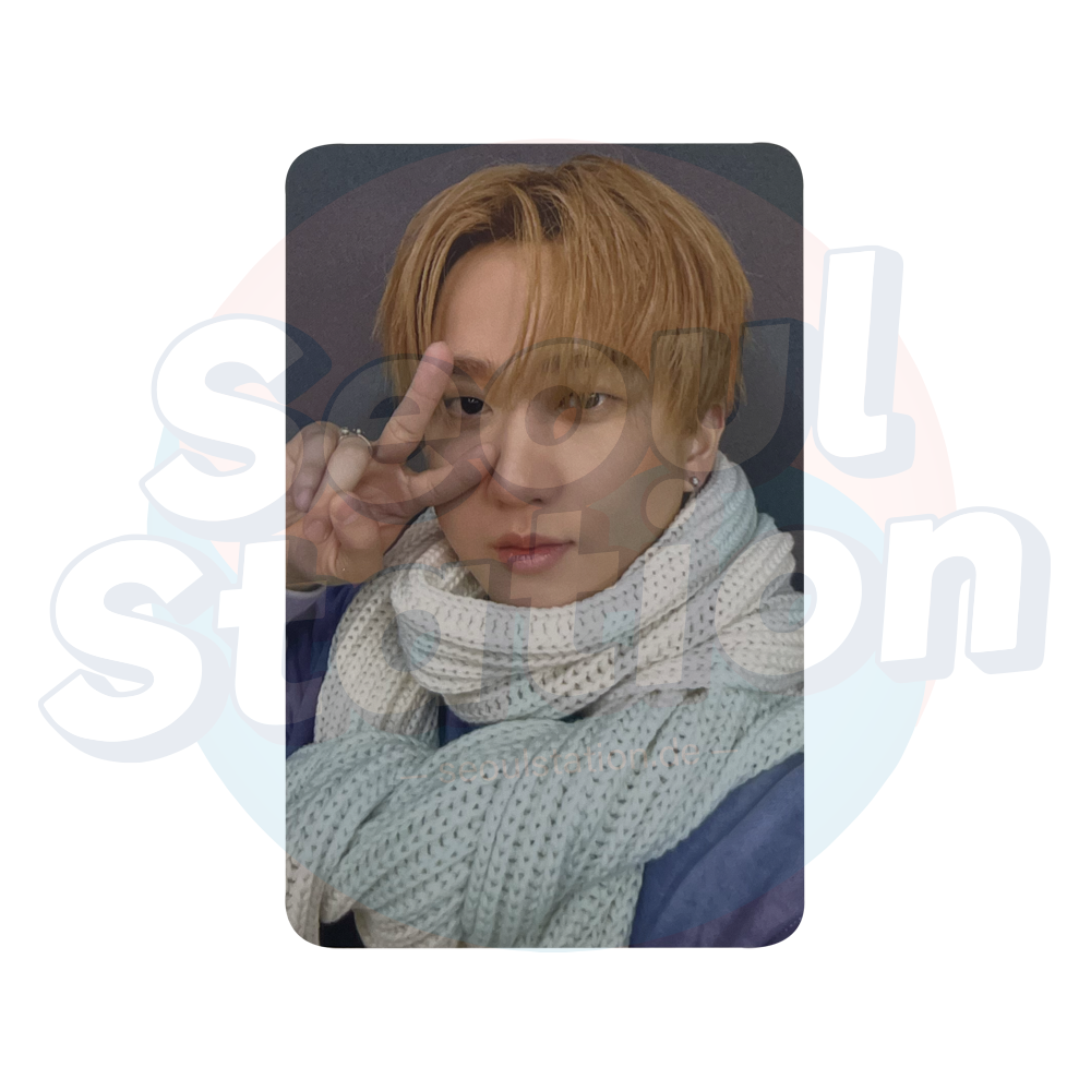 STRAY KIDS - SKZ IT TAPE 'DO IT' - POP-UP STORE (Scarf Ver.) Changbin