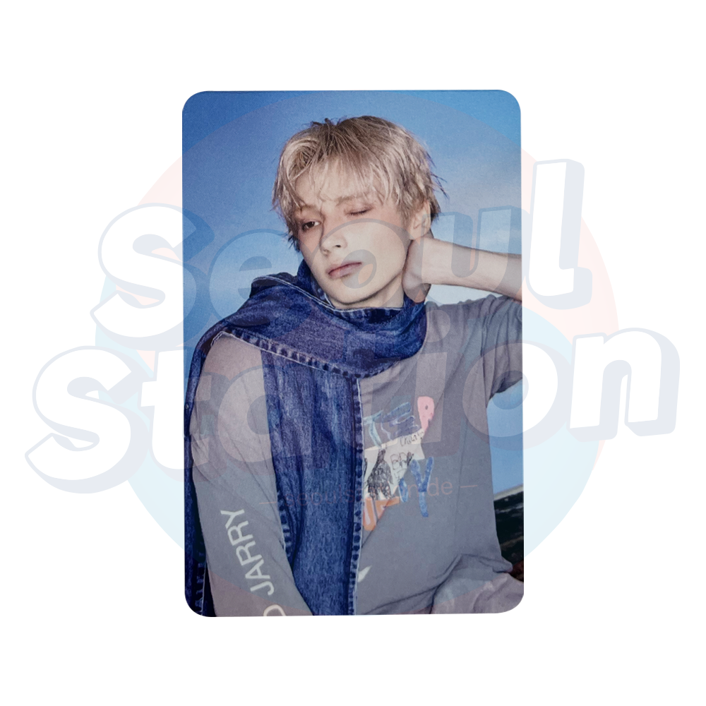 TXT - 7TH YEAR: A MOMENT OF STILLNESS WITH YOU IN THE THORNS - APPLE MUSIC Hunger Ver. Photocard - HUENINGKAI