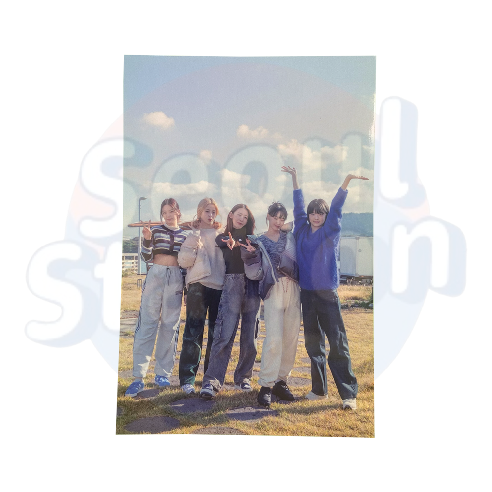LE SSERAFIM - DAY OFF Photobook - WEVERSE Group Photo + Frame Group Picture