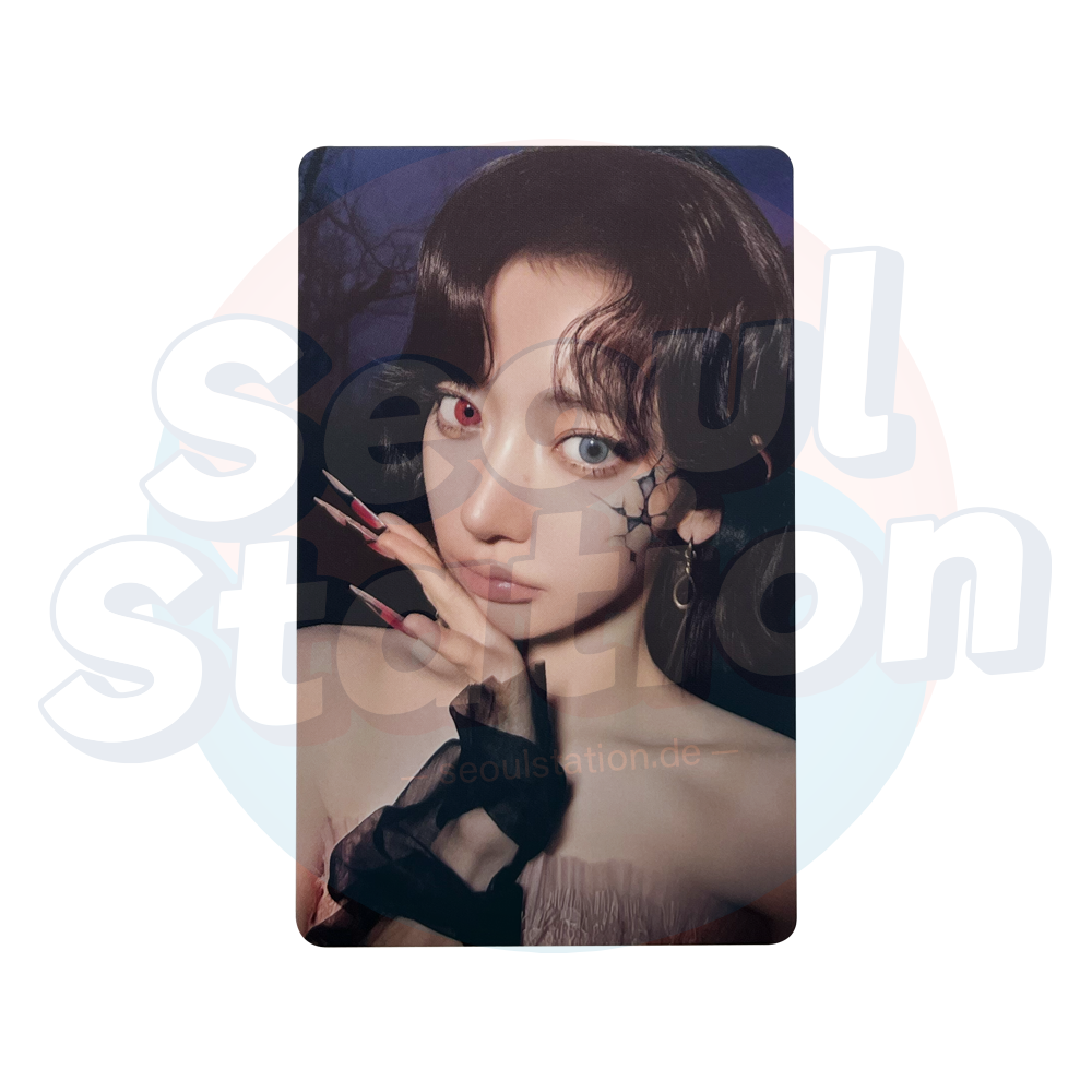 LE SSERAFIM - 2nd Studio Album pt.1 'PUREFLOW' - WEVERSE POB Ver. A Photocard