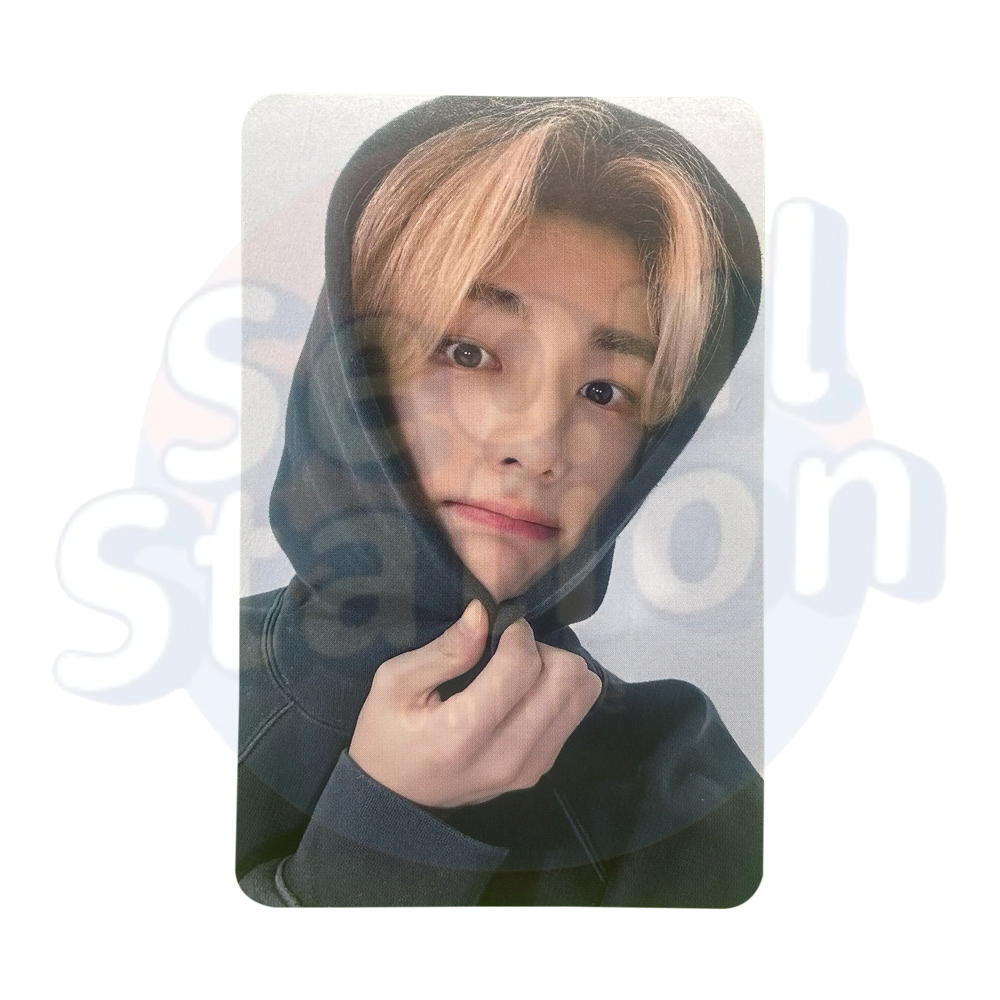 Stray Kids - The 3rd Album '5-STAR' - Soundwave 2nd Lucky Draw Event (Hoodie Ver.) Hyunjin