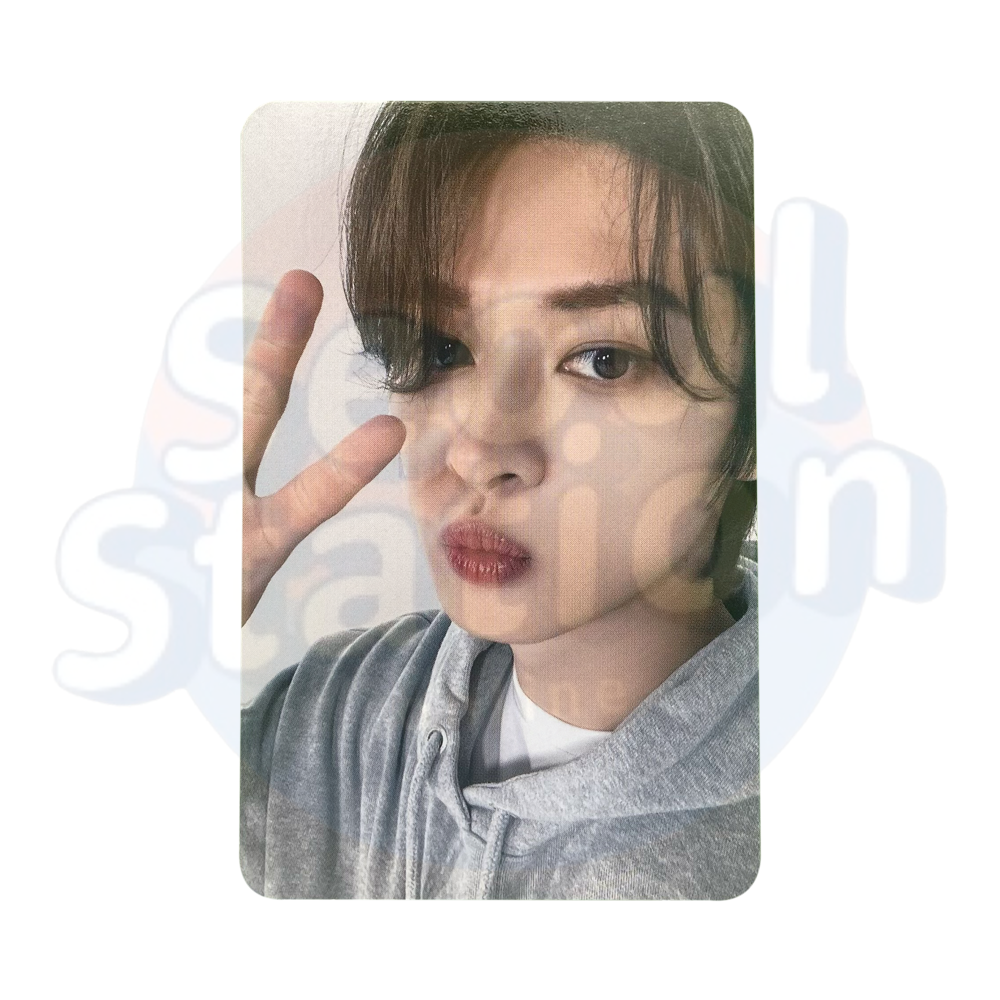Stray Kids - The 3rd Album '5-STAR' - Soundwave 2nd Lucky Draw Event (Hoodie Ver.) Lee Know