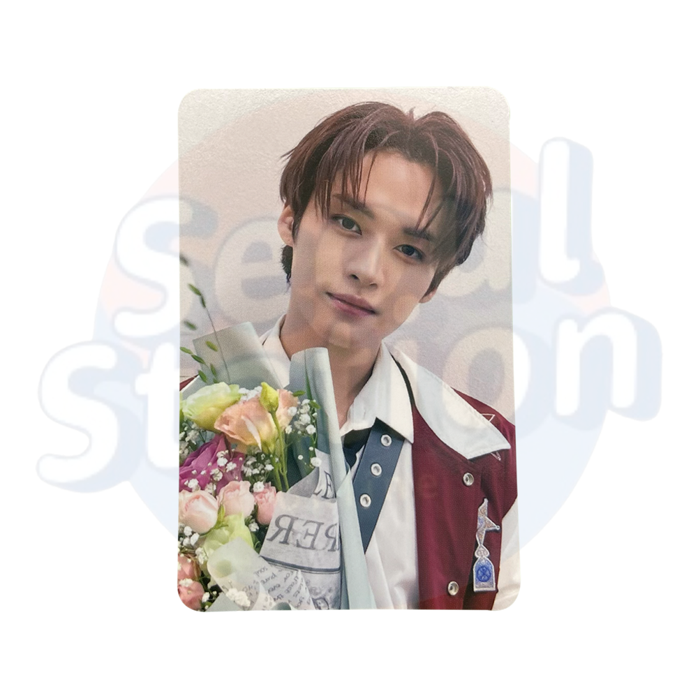 Stray Kids - The 3rd Album '5-STAR' - Soundwave 4th Round Lucky Draw Event Photo Card (Bouquet Ver.) Lee Know