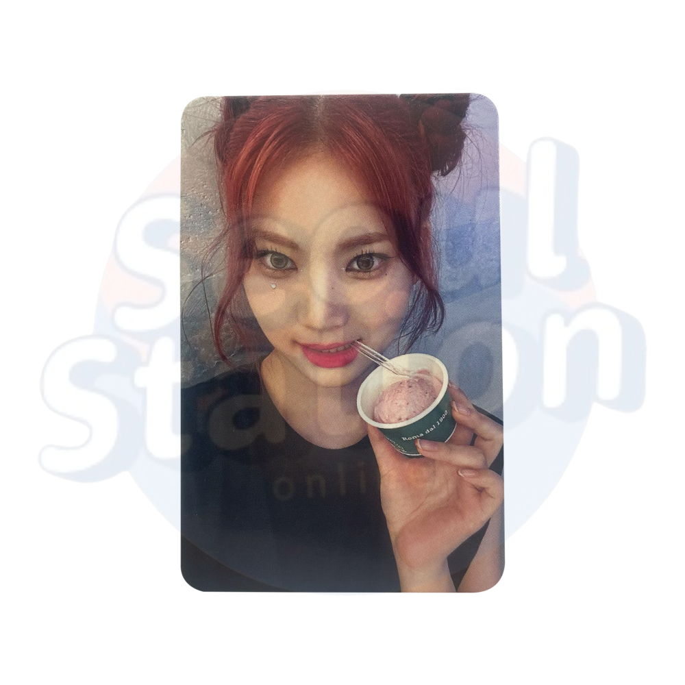 STAYC - TEENFRESH - Apple Music Photocard Isa Yellow