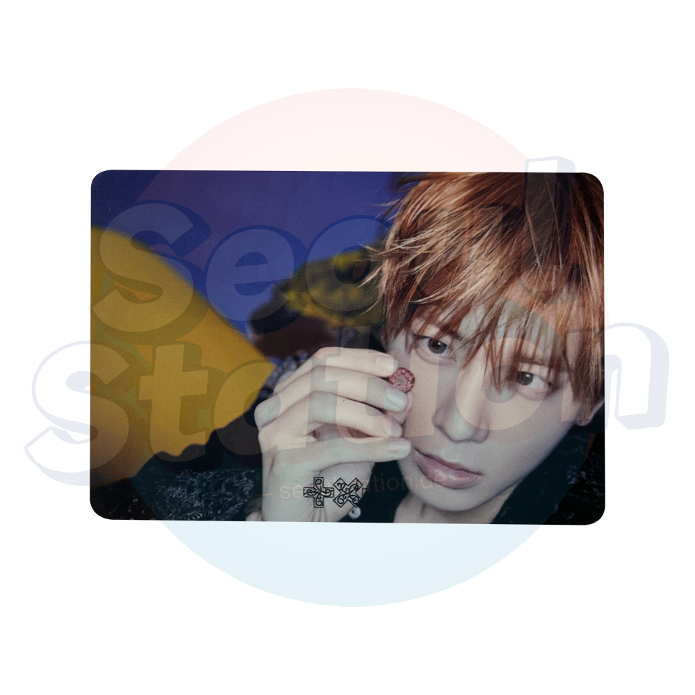 TXT - 7TH YEAR: A MOMENT OF STILLNESS WITH YOU IN THE THORNS - APPLE MUSIC Photocard-Magnet - TAEHYUN