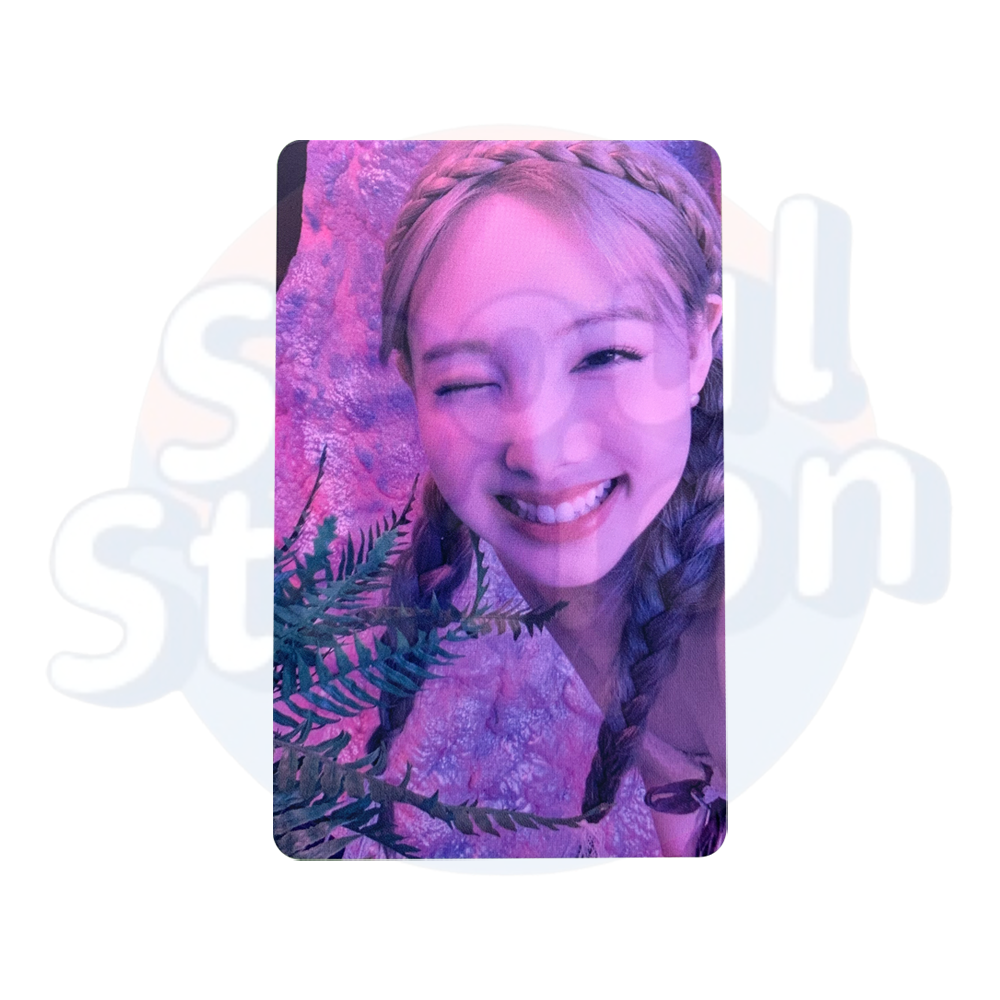 TWICE - BETWEEN 1&2 - Soundwave Lucky Draw Photo Card - Ver. A (Pink back) Nayeon