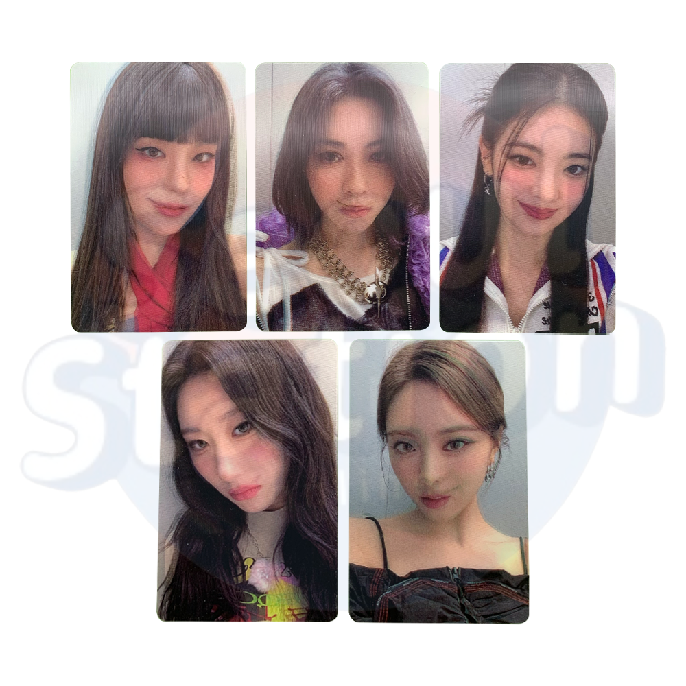 ITZY - CHESHIRE - Limited Edition Lenticular Photo Card