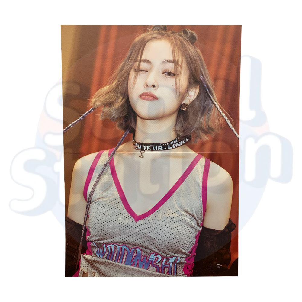 ITZY - CHESHIRE - Limited Edition Mini Folded Poster ryujin