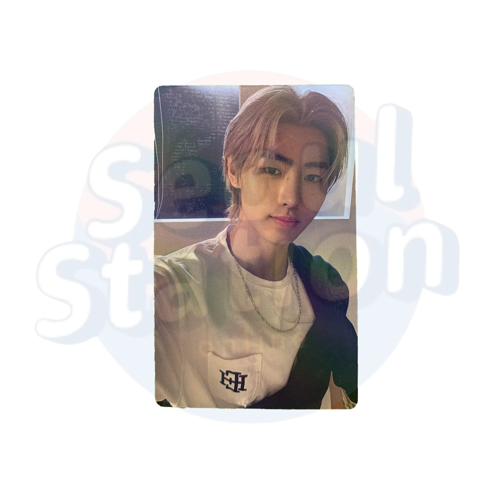 ENHYPEN - MANIFESTO : DAY 1 - WEVERSE Holo Photo Card with Random Transparent Glitter Card Holder Sunghoon