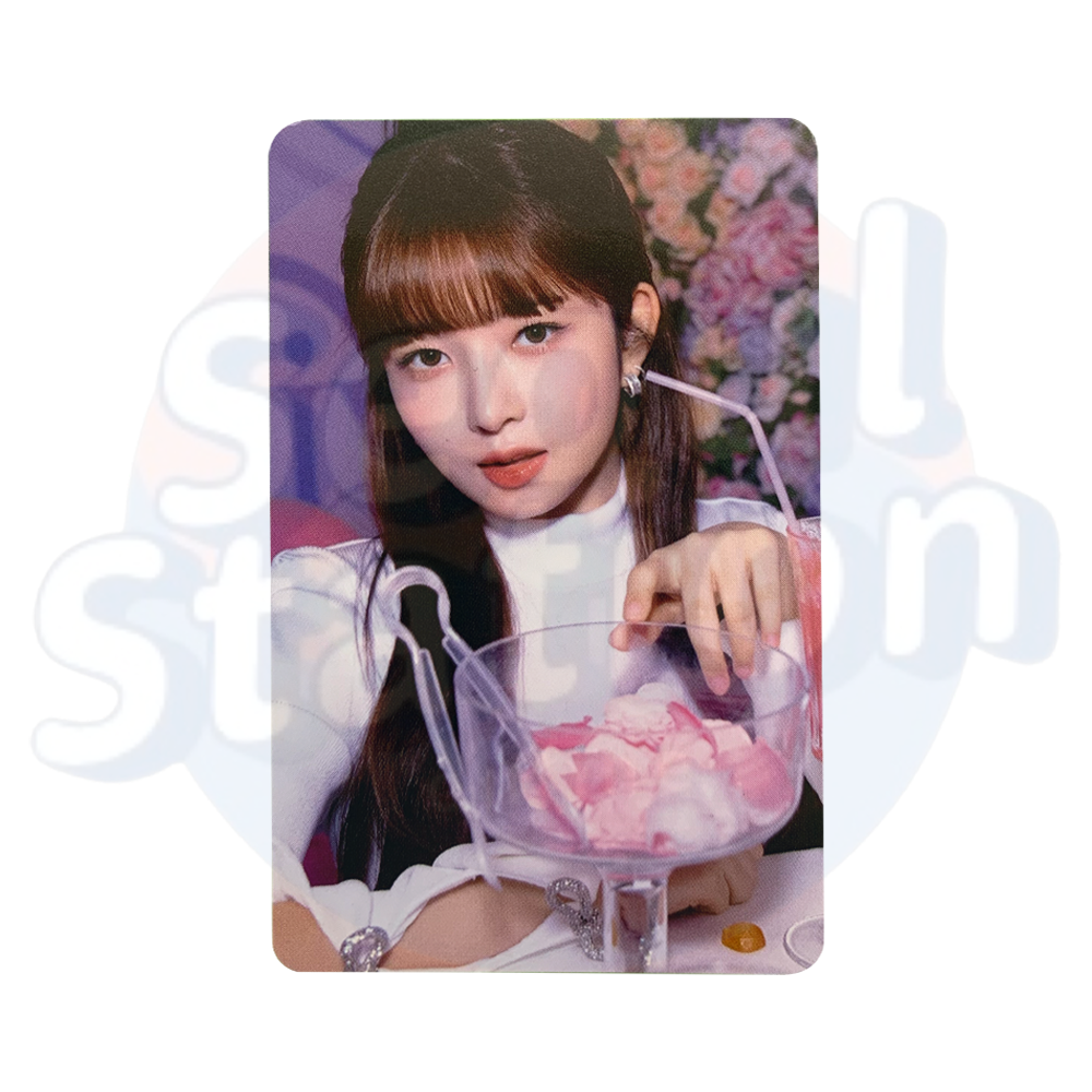 IVE - The Prom Queens (The First Fan Concert) - Official Trading Photo Card - SET 3 (With Food) rei