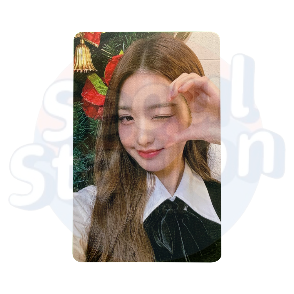 IVE - The Prom Queens (The First Fan Concert) - Official Trading Photo Card - SET 4 (Cheek Heart) wonyoung