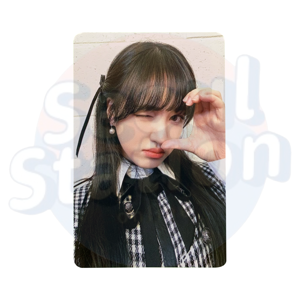 IVE - The Prom Queens (The First Fan Concert) - Official Trading Photo Card - SET 4 (Cheek Heart) liz
