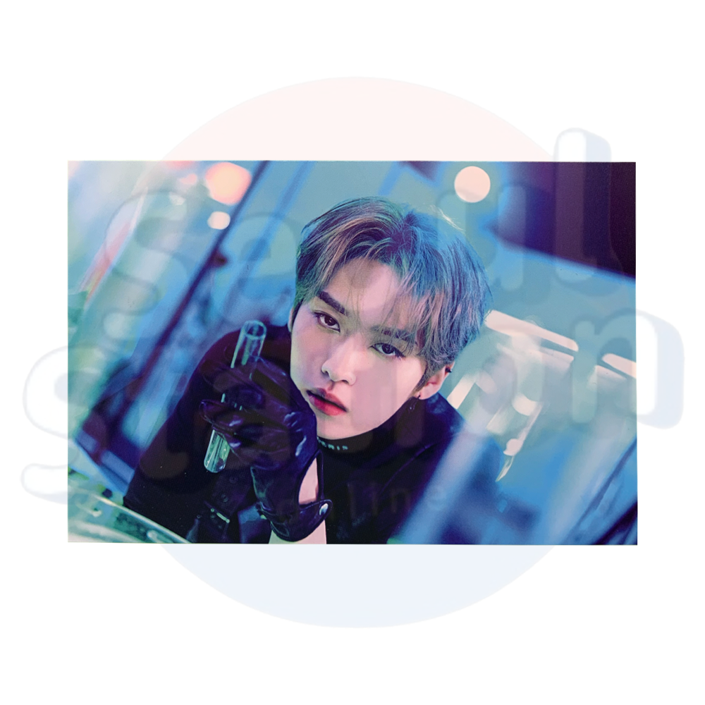 Stray Kids - MANIAC IN SEOUL - Special Post Card lee know