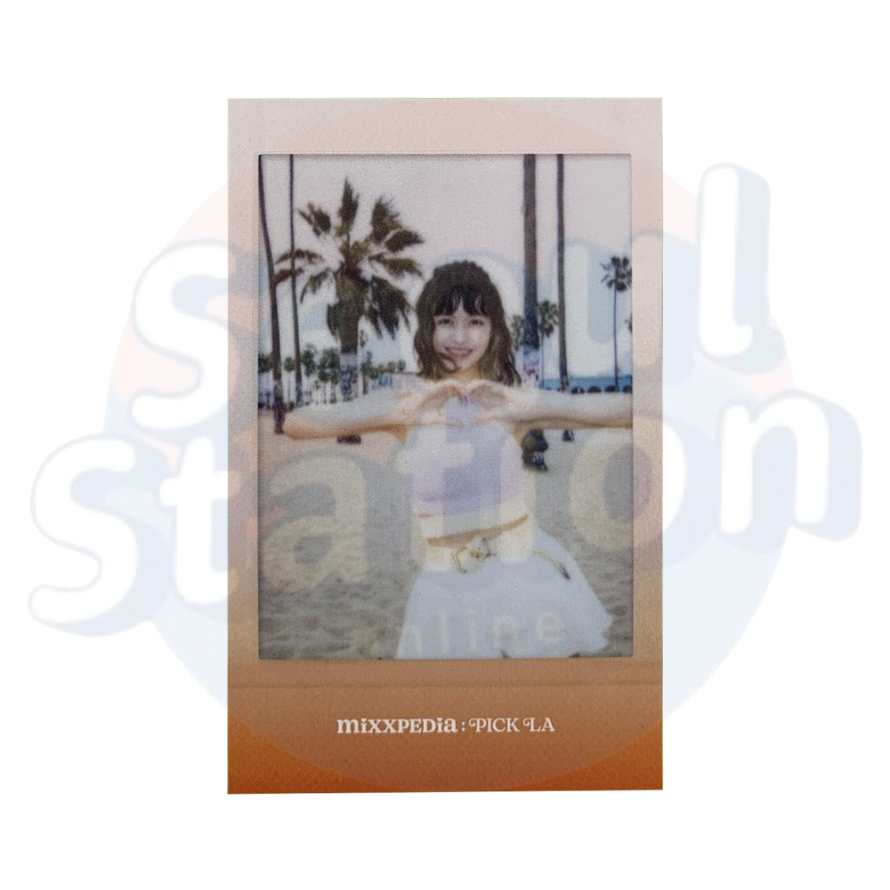 NMIXX - MIXXPEDIA : PICK LA - Polaroid Photocard – Seoulstation.de NMIXX - MIXXPEDIA : PICK LA - Polaroid Photocard – Seoulstation.de