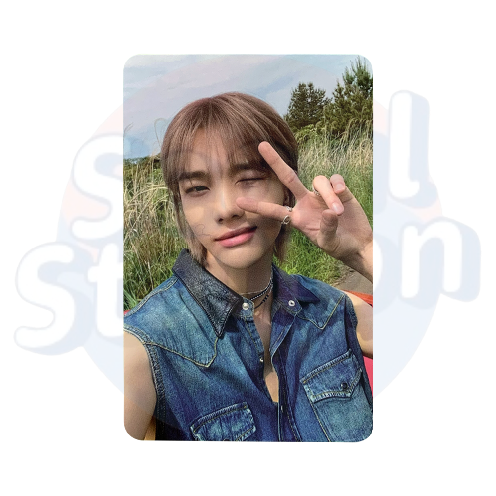 Stray Kids - The Second Photobook: STAY IN STAY in Jeju - JYP Shop Photo Card hyunjin peace sign right
