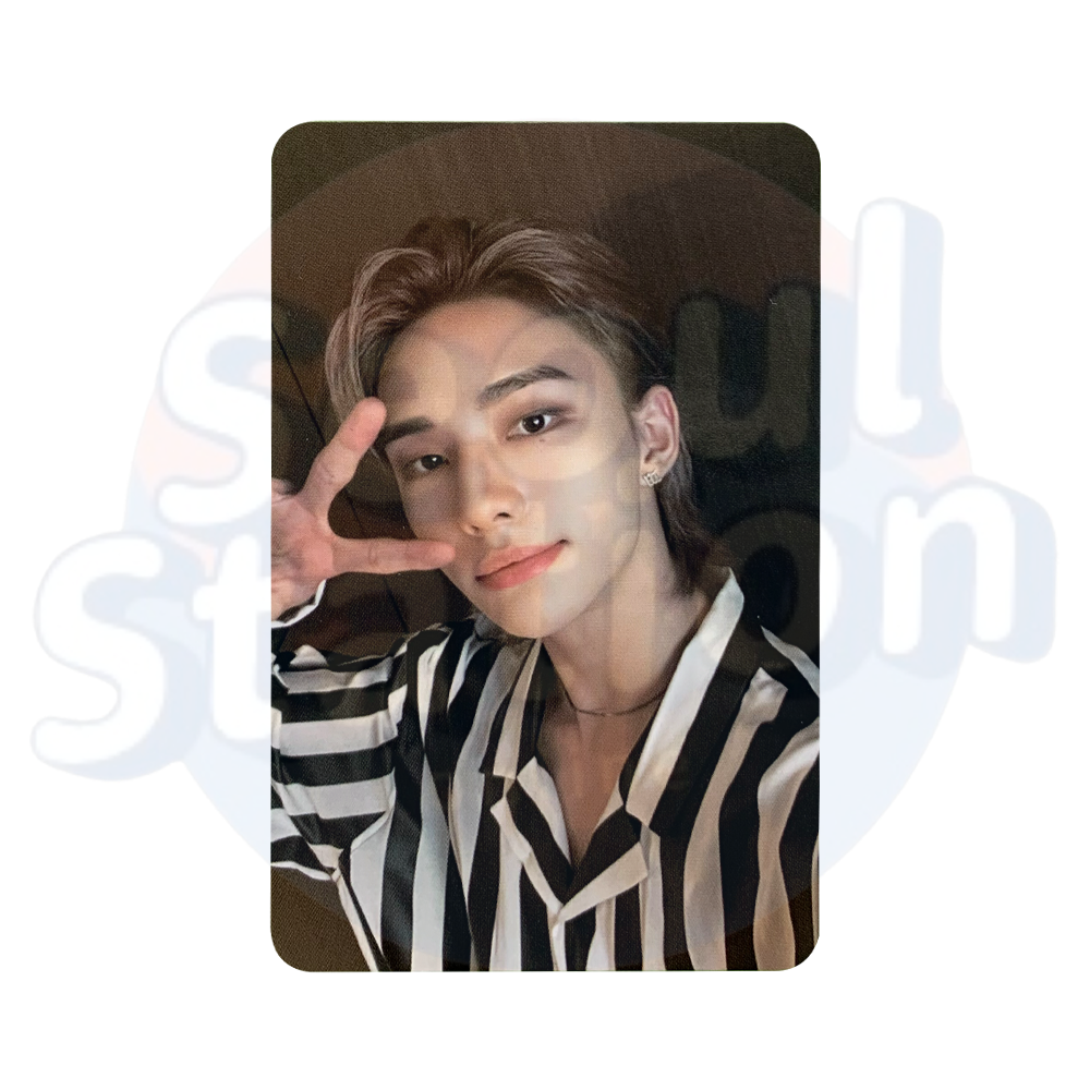Stray Kids - The Second Photobook: STAY IN STAY in Jeju - JYP Shop Photo Card hyunjin peace sign left