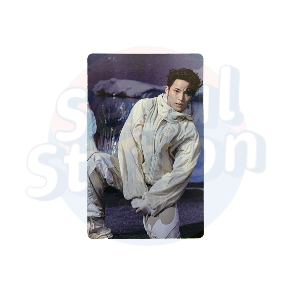 SEVENTEEN - SECTOR 17 - WEVERSE Photo Card (Blue Back) Mingyu