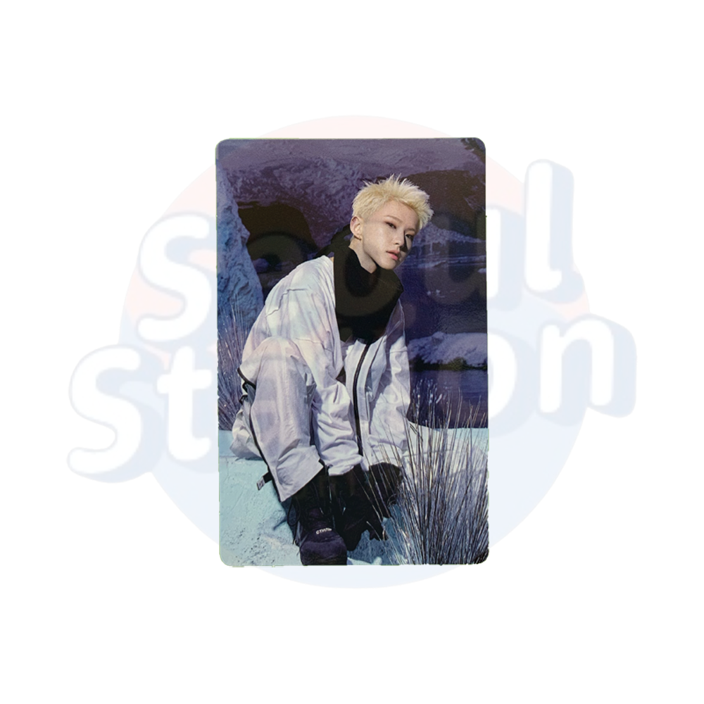 SEVENTEEN - SECTOR 17 - WEVERSE Photo Card (Blue Back) Hoshi