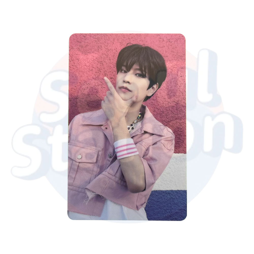 Stray Kids - MAXIDENT - Soundwave 2nd Round Photo Card - PINK CLOTHES Ver. seungmin