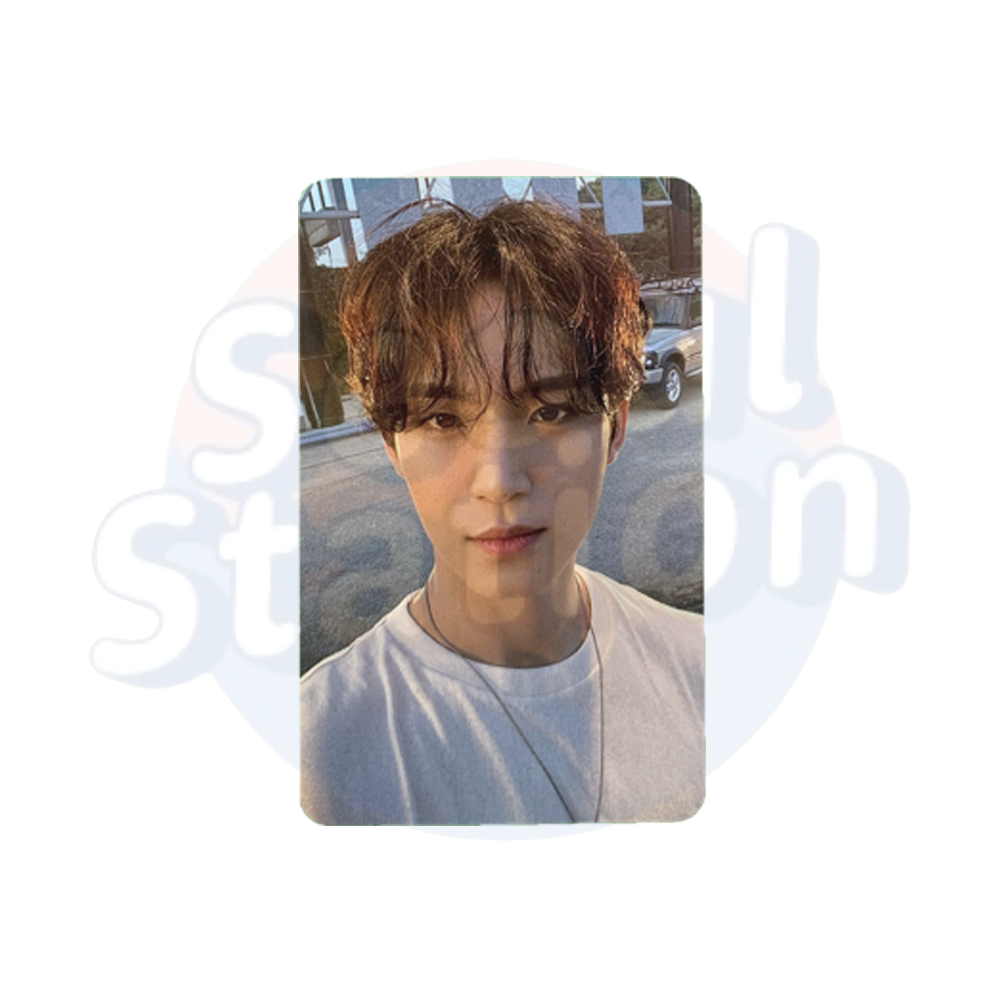 SEVENTEEN - SECTOR 17 - WEVERSE Photo Card (Yellow Back) Mingyu