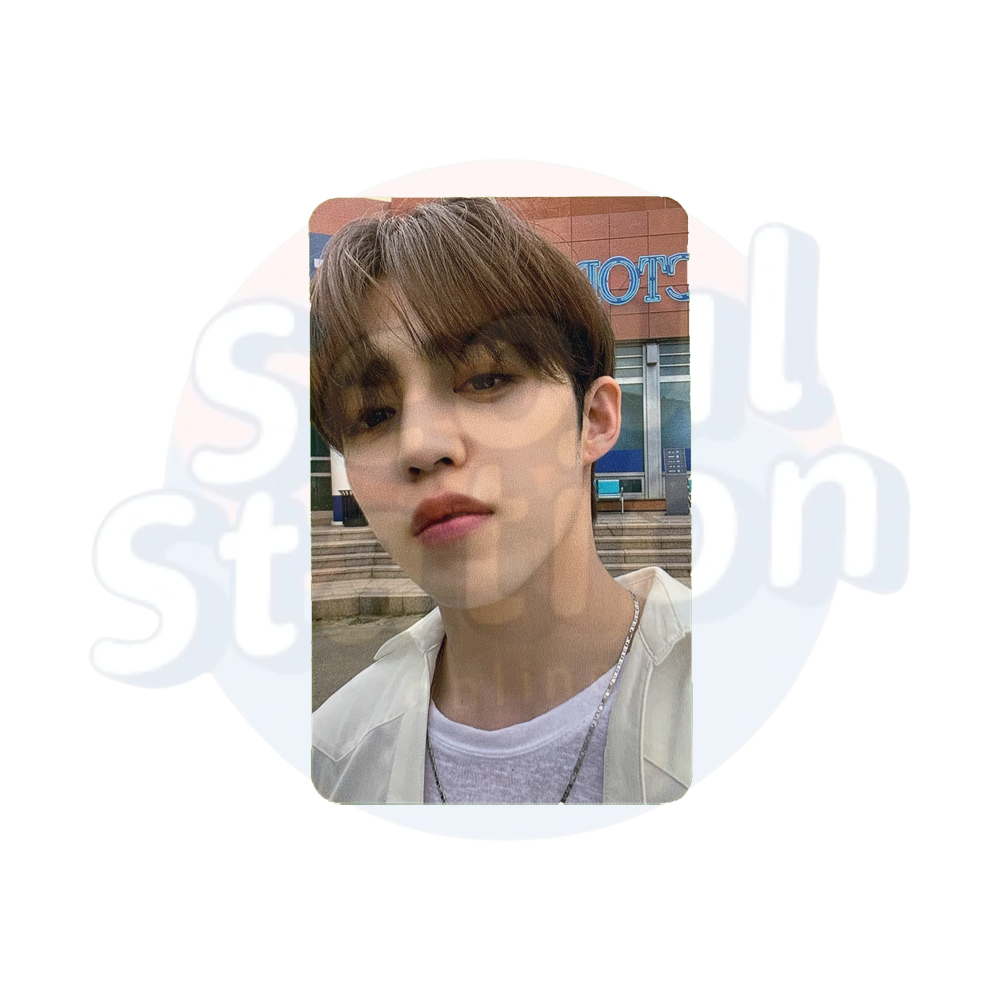 SEVENTEEN - SECTOR 17 - WEVERSE Photo Card (Yellow Back) S.Coups
