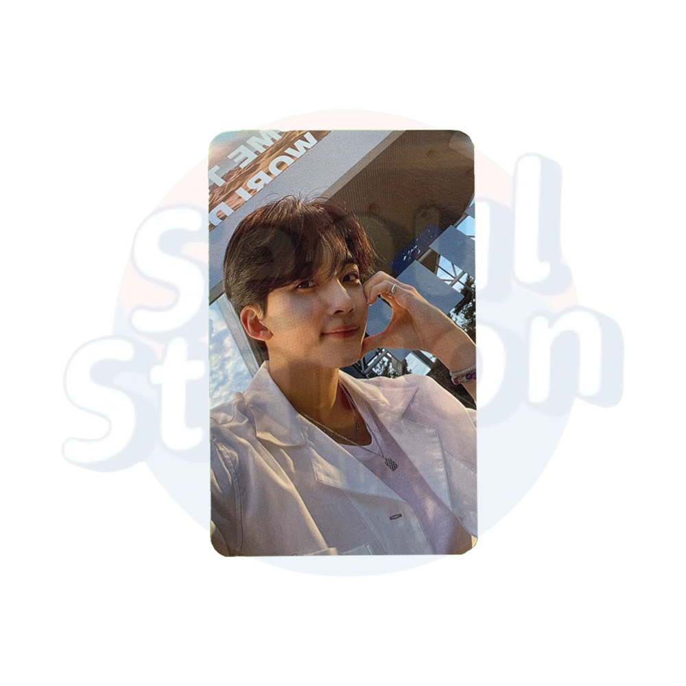 SEVENTEEN - SECTOR 17 - WEVERSE Photo Card (Yellow Back) Jeonghan