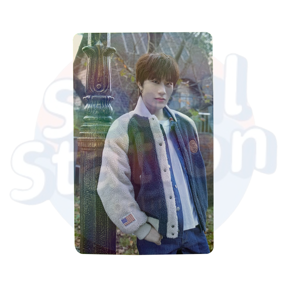 TREASURE - 2022 Welcoming Collection: Winter Camp In Everland  - WEVERSE Holo Photo Card yedam