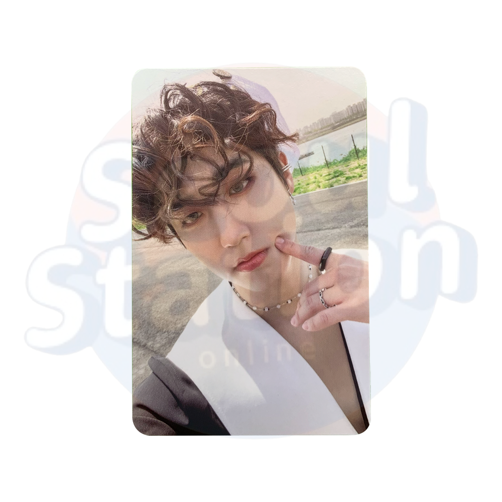 Stray Kids - MAXIDENT - Photo Card - A Ver. (White Back) han