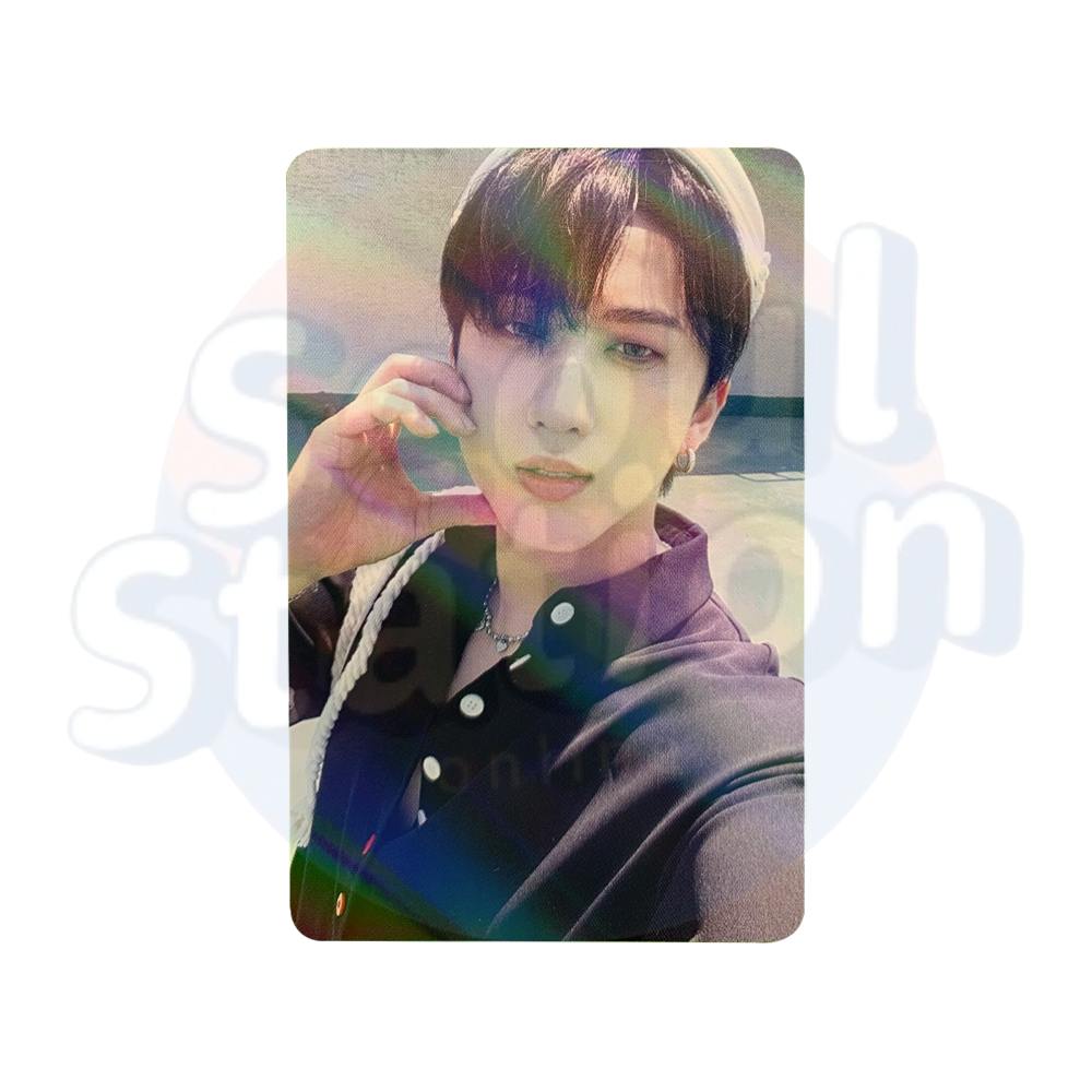 STRAY KIDS - 7th Mini Album 'MAXIDENT - WITHMUU Holo Photocard