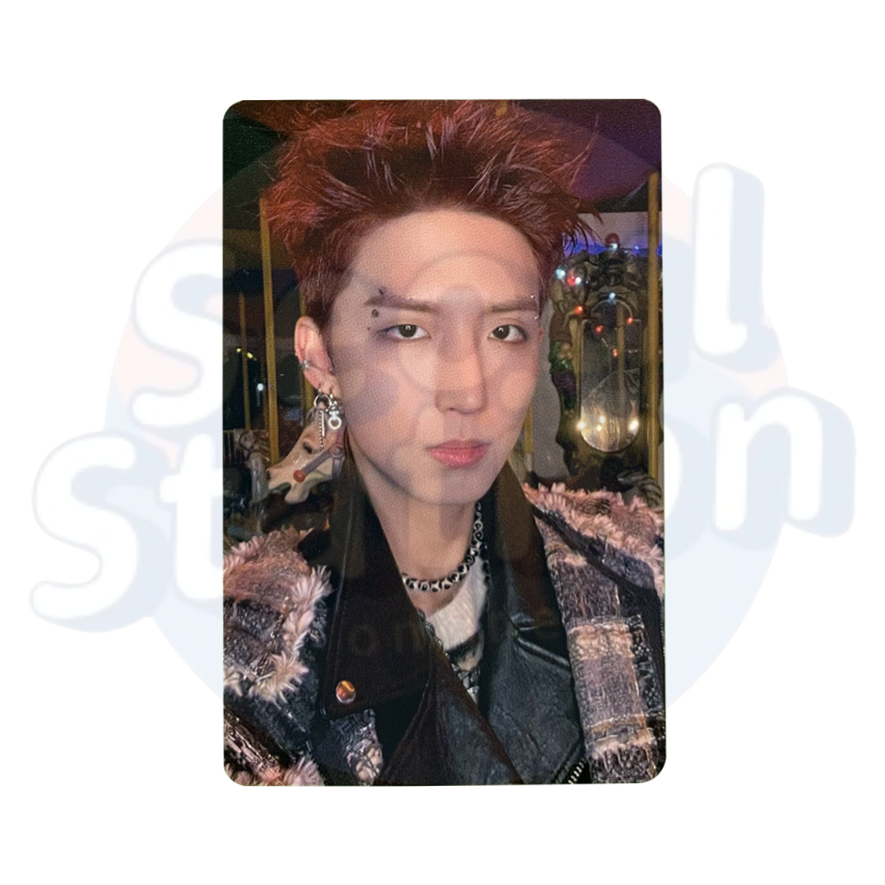XDINARY HEROES - STAGE ♭ : OVERTURE - JYP SHOP MD Photocard XDINARY HEROES - STAGE ♭ : OVERTURE - JYP SHOP MD Photocard