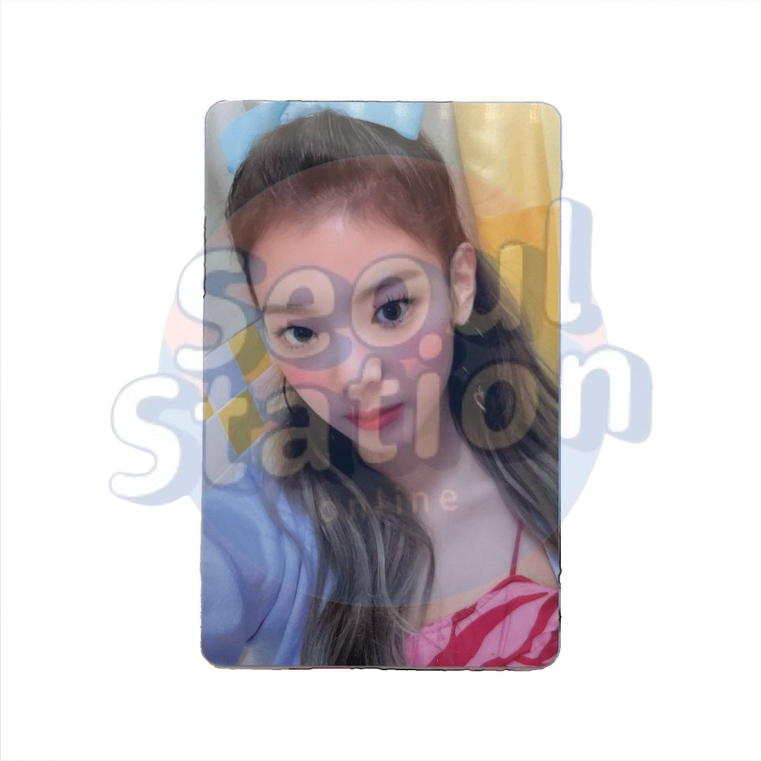 ITZY - Crazy in Love - Withdrama 'Pink' Photo Card - Lia