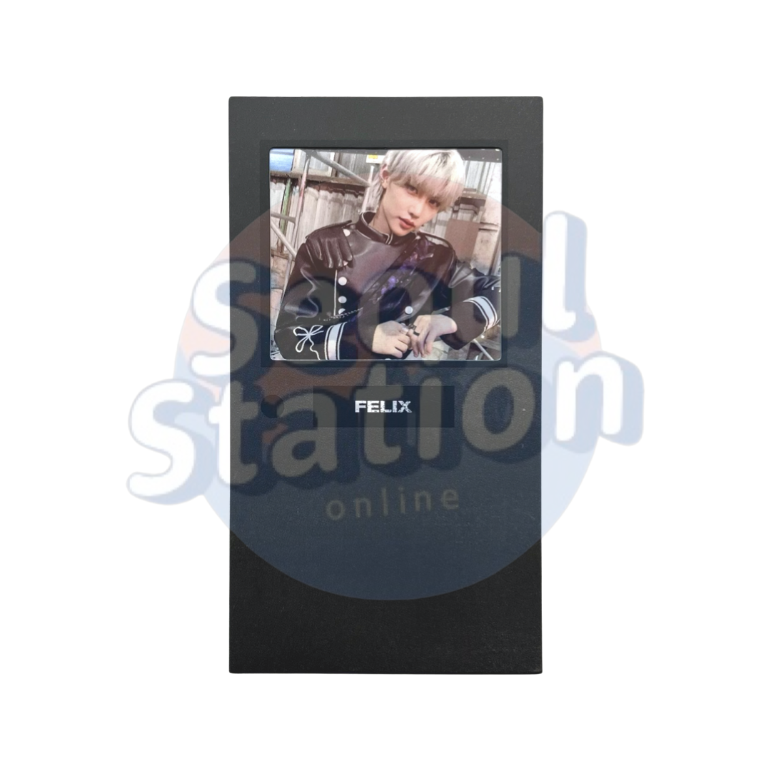 stray_kids_in-life_limited_frame_photocard_felix